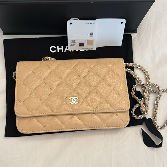 Chanel Wallet on chain Classic Beige worn once comes complete giftable set - Picture 2 of 12